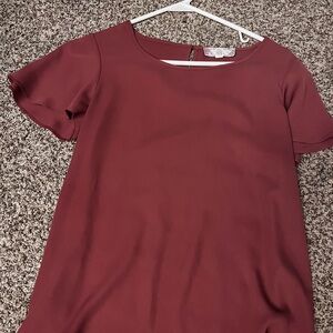 Women's Burgundy Top